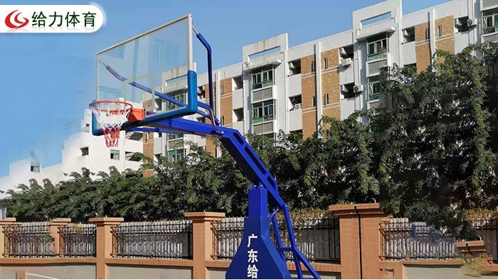 移動籃球架