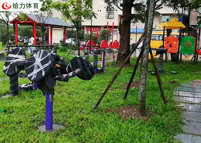 戶外健身器材
