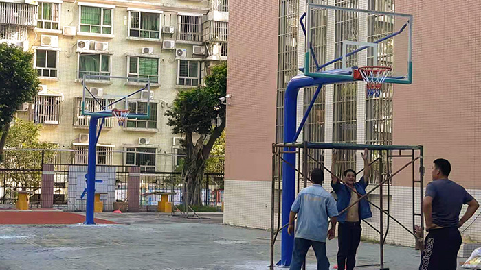 佛山市南海區(qū)海景花園固定籃球架更換給力體育廠(chǎng)家進(jìn)駐