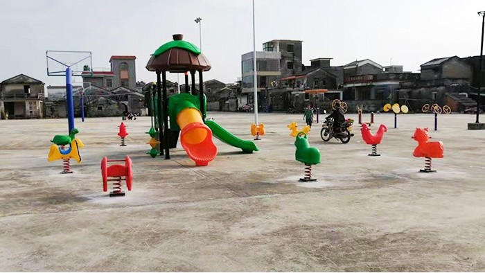 校園健身器材