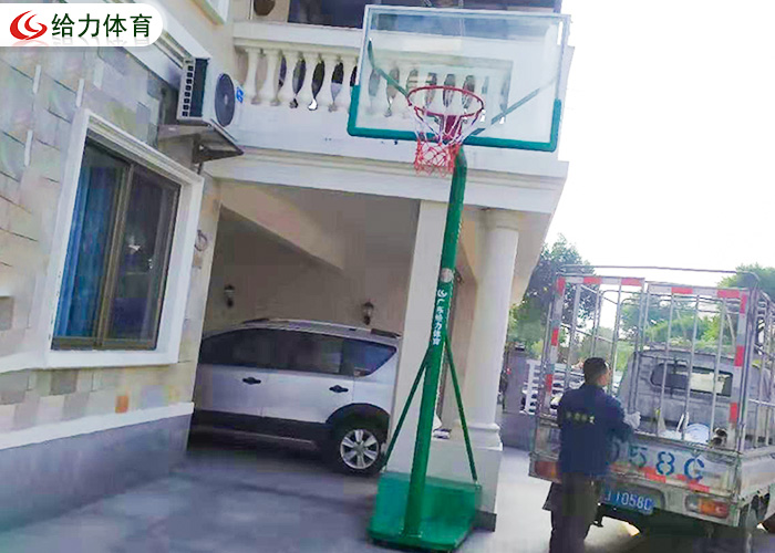 移動籃球架價(jià)格